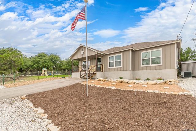 421 Smoking Rifle, Spring Branch, TX 78070