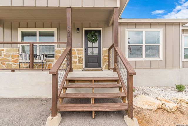 421 Smoking Rifle, Spring Branch, TX 78070