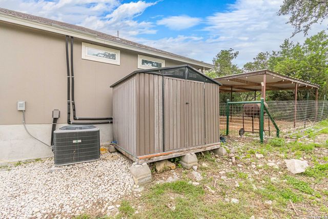 421 Smoking Rifle, Spring Branch, TX 78070