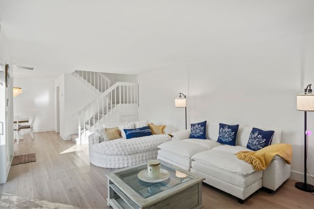 5888 SE Riverboat Drive 340, Stuart, FL 34997