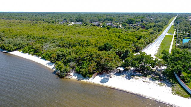 5888 SE Riverboat Drive 340, Stuart, FL 34997