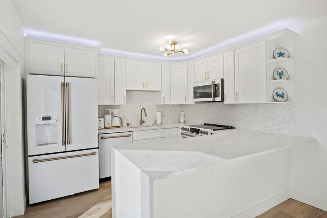 5888 SE Riverboat Drive 340, Stuart, FL 34997