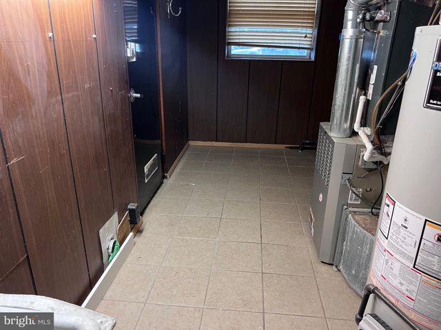 1868 PINE RD, Huntingdon Valley, PA 19006