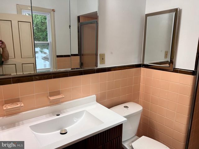 1868 PINE RD, Huntingdon Valley, PA 19006