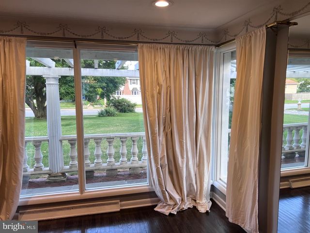 1868 PINE RD, Huntingdon Valley, PA 19006