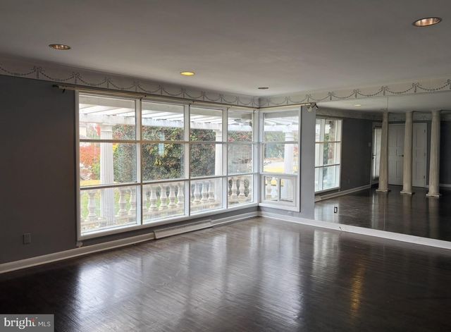 1868 PINE RD, Huntingdon Valley, PA 19006