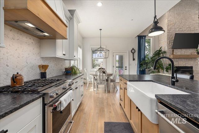 24301 Wanda Way, Middleton, ID 83644