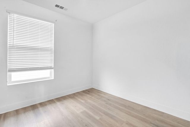 10964 N Honeysuckle Drive, Fresno, CA 93730