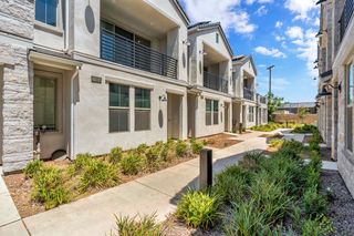 10964 N Honeysuckle Drive, Fresno, CA 93730