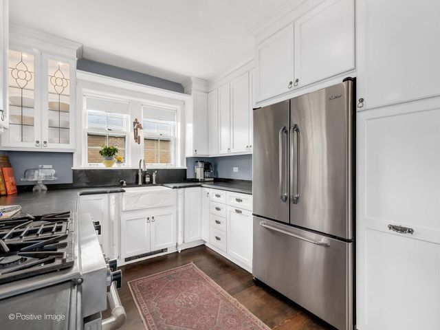 1001 S Brainard Avenue, La Grange, IL 60525