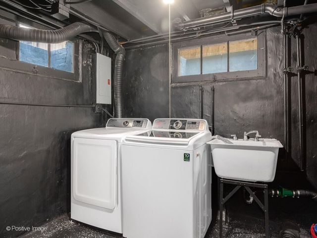 1001 S Brainard Avenue, La Grange, IL 60525