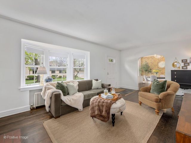 1001 S Brainard Avenue, La Grange, IL 60525