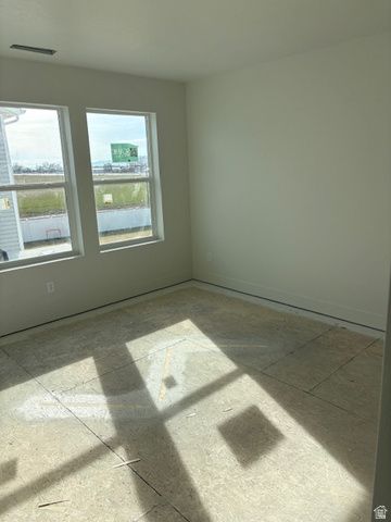 1331 N 1850 W, Clinton, UT 84015