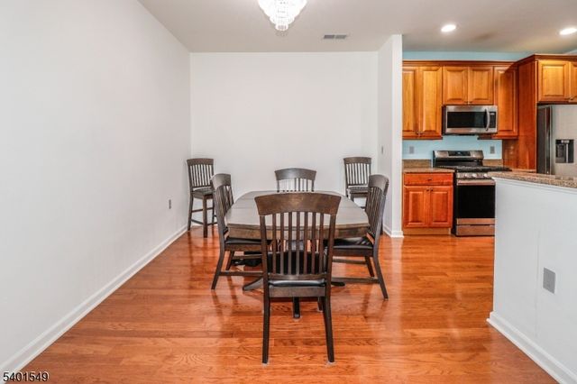 439 Sophee Ln, Lakewood Twp., NJ 08701