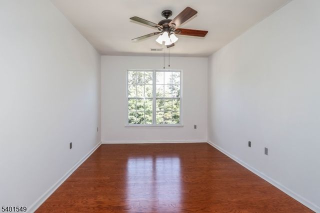 439 Sophee Ln, Lakewood Twp., NJ 08701