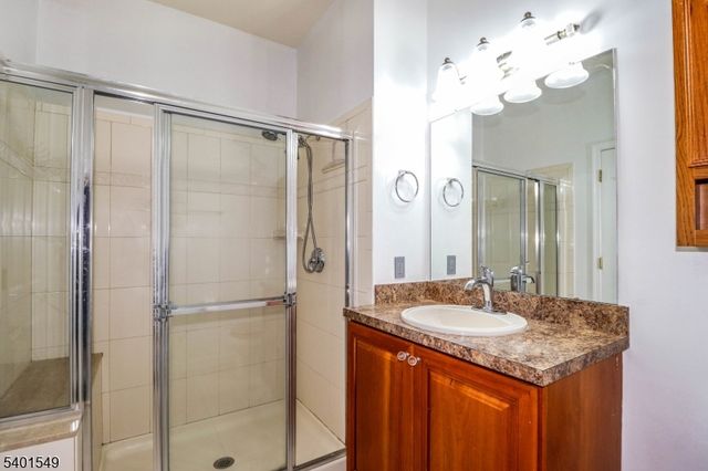 439 Sophee Ln, Lakewood Twp., NJ 08701