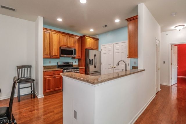 439 Sophee Ln, Lakewood Twp., NJ 08701