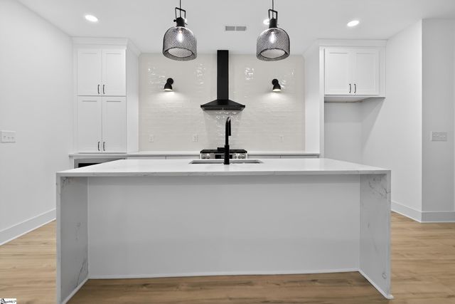 17 Beck Avenue, Greenville, SC 29605