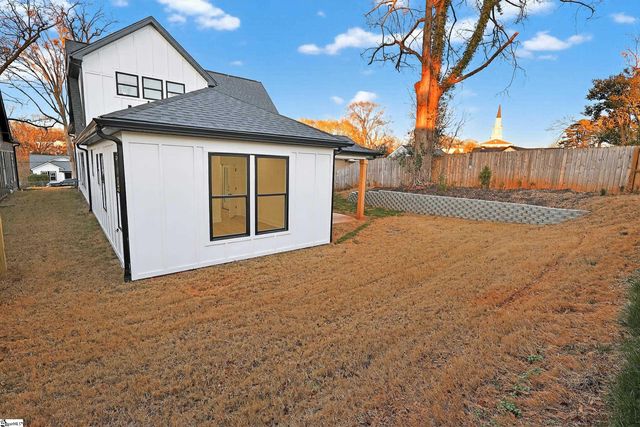 17 Beck Avenue, Greenville, SC 29605