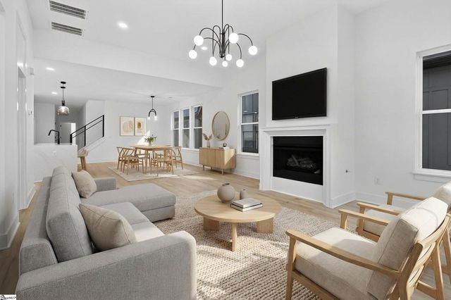 17 Beck Avenue, Greenville, SC 29605