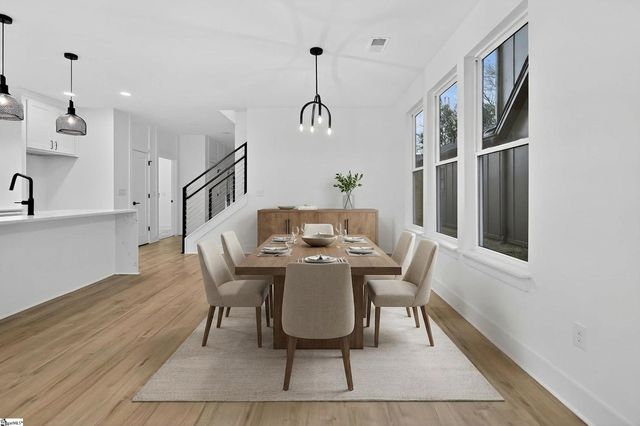 17 Beck Avenue, Greenville, SC 29605