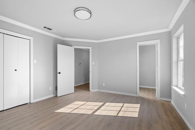 2132 Arbor Creek Drive, Carrollton, TX 75010