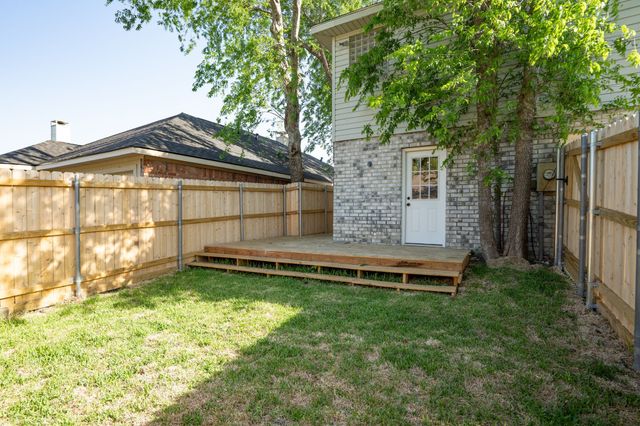 2132 Arbor Creek Drive, Carrollton, TX 75010