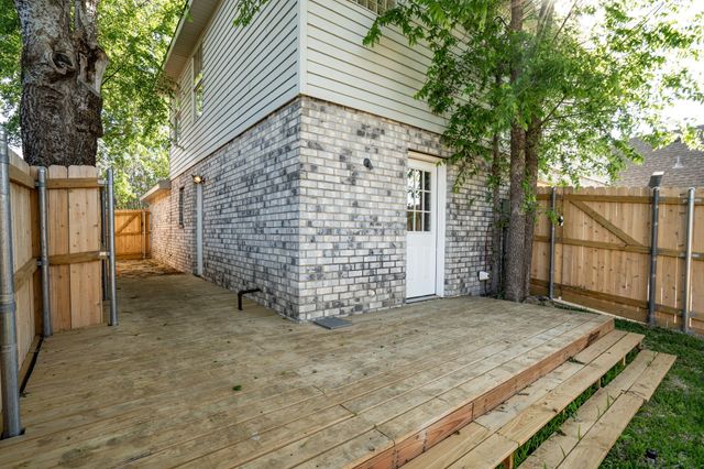 2132 Arbor Creek Drive, Carrollton, TX 75010