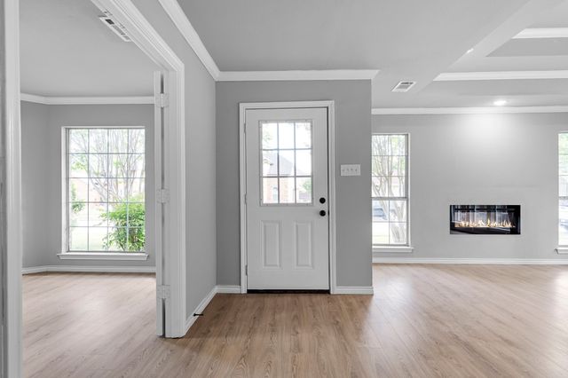 2132 Arbor Creek Drive, Carrollton, TX 75010