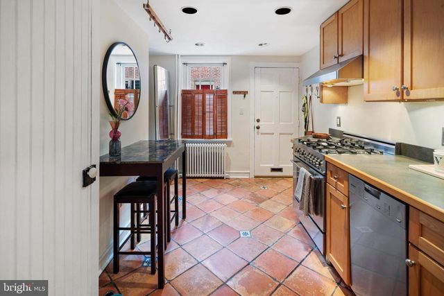 143 FITZWATER ST, Philadelphia, PA 19147