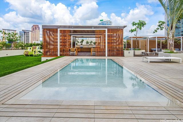 987 Queen Street 223, Honolulu, HI 96814