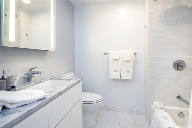 987 Queen Street 223, Honolulu, HI 96814