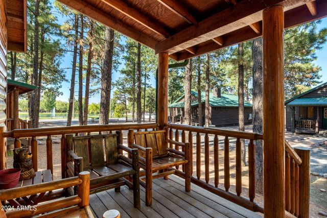 2708 HIGH PINE Loop, Overgaard, AZ 85933