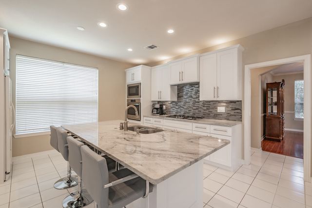 4212 Barnsley Drive, Plano, TX 75093