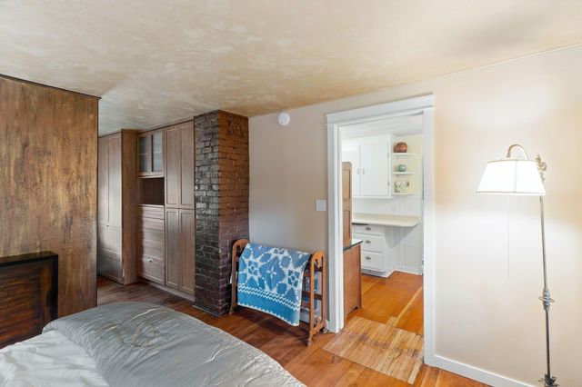 1586 Grotto Street N, Saint Paul, MN 55117