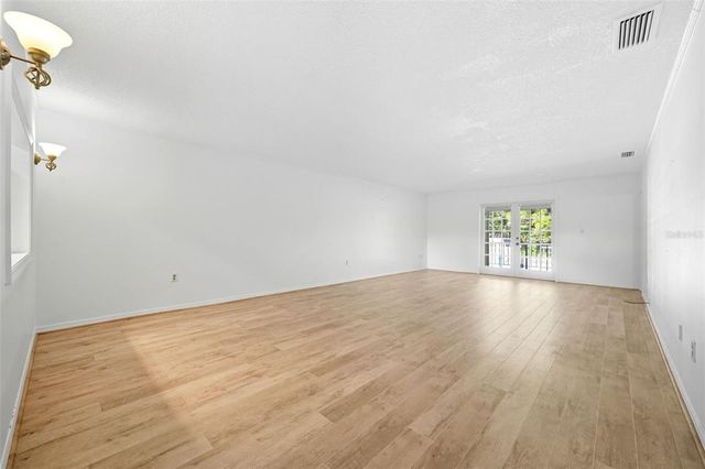 1640 NE 40TH AVENUE 203, Ocala, FL 34470