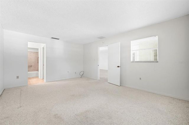 1640 NE 40TH AVENUE 203, Ocala, FL 34470