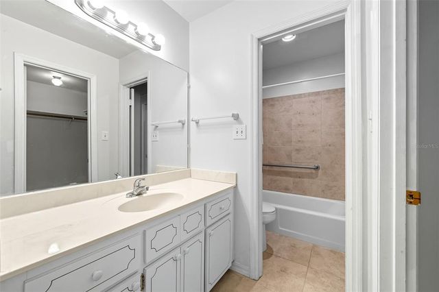 1640 NE 40TH AVENUE 203, Ocala, FL 34470
