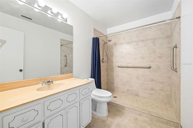 1640 NE 40TH AVENUE 203, Ocala, FL 34470