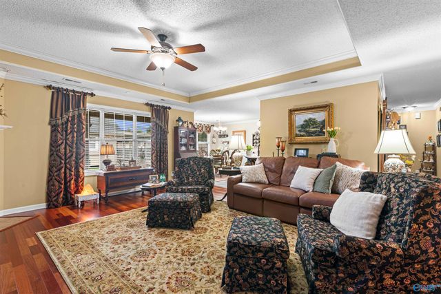 10 Corwin Drive, Decatur, AL 35603