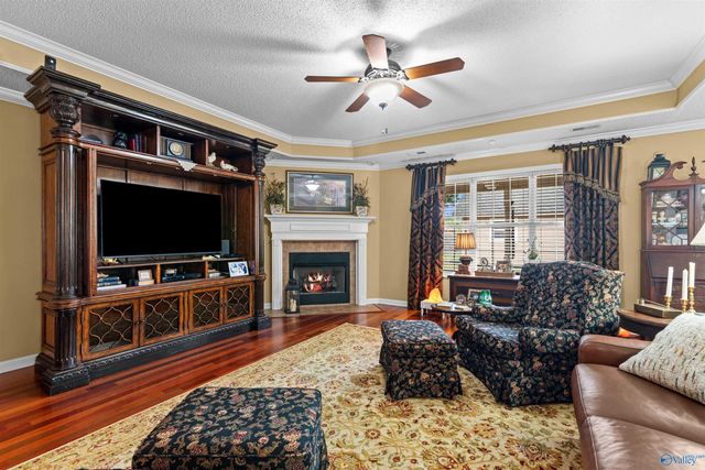 10 Corwin Drive, Decatur, AL 35603