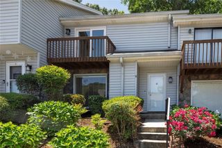 9 Fairway Drive NW, Kennesaw, GA 30144
