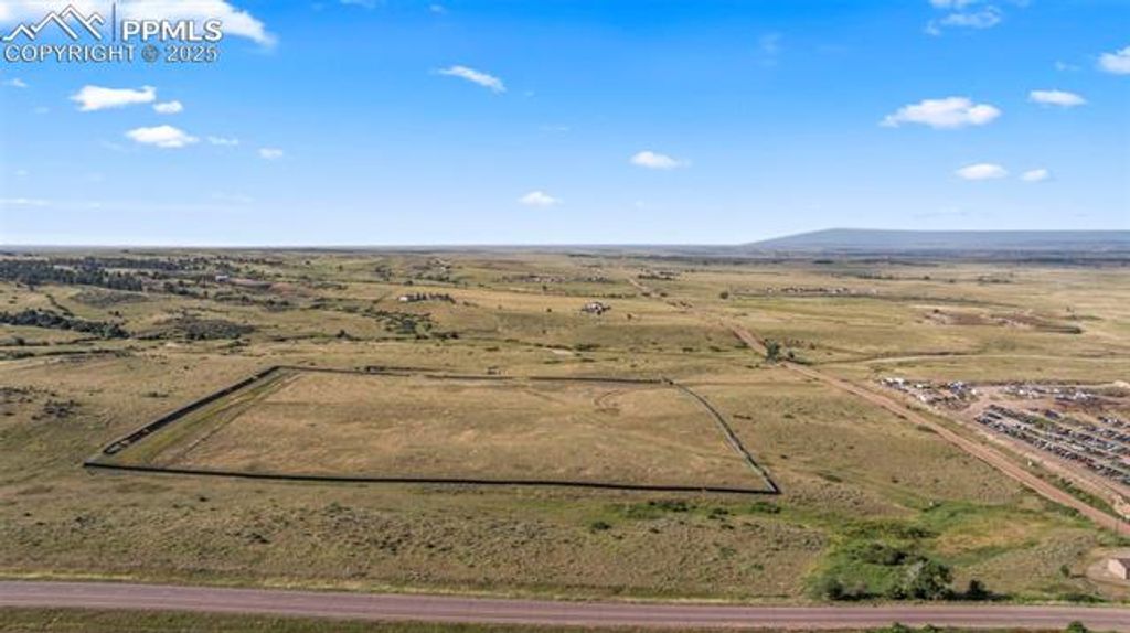 415 N Franceville Coal Mine Road, Colorado Springs, CO 80929 — photo 2