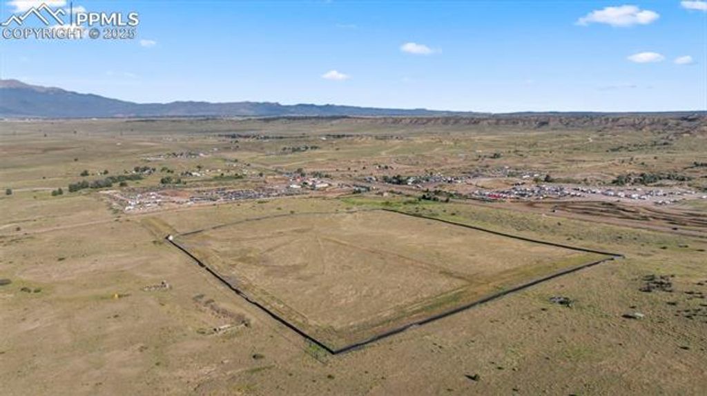 415 N Franceville Coal Mine Road, Colorado Springs, CO 80929 — photo 5