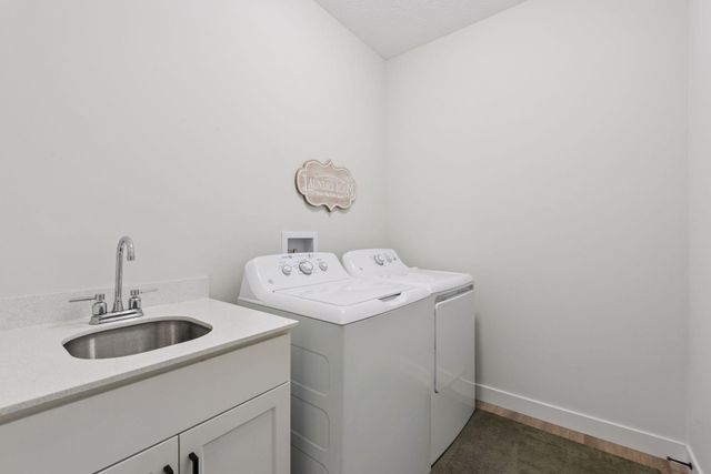 12597 Masters Lane, Lindstrom, MN 55045