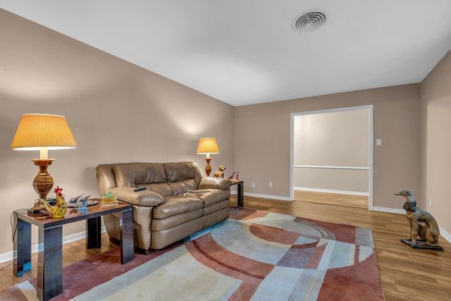 5734 Sanford Road, Houston, TX 77096