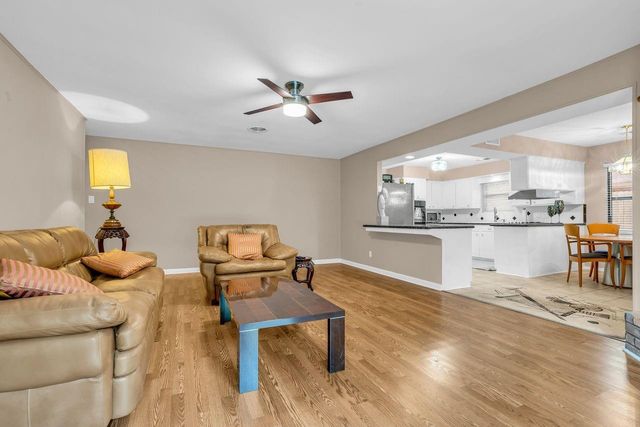 5734 Sanford Road, Houston, TX 77096