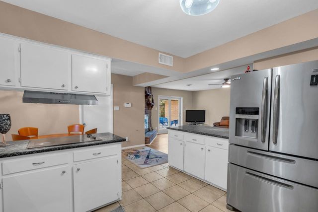 5734 Sanford Road, Houston, TX 77096