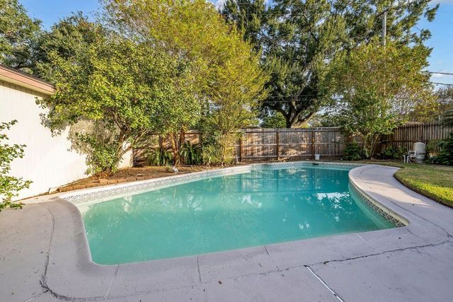 5734 Sanford Road, Houston, TX 77096