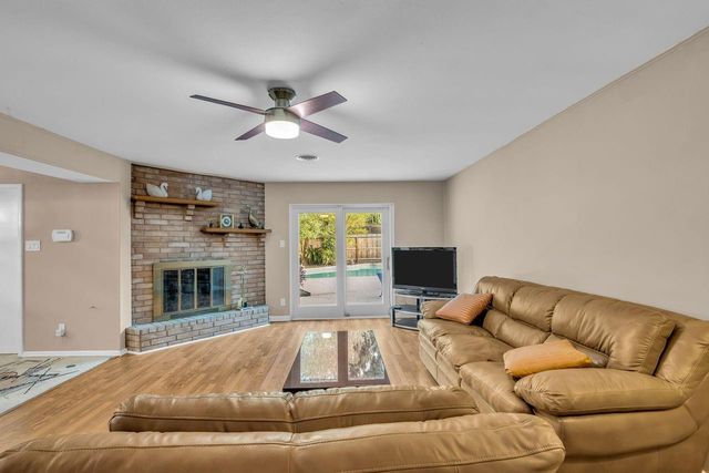 5734 Sanford Road, Houston, TX 77096